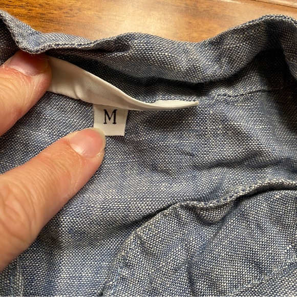 Bryn Walker Blue Chambray 100% Linen Sleeveless Button Tunic Blouse Size Medium - Picture 12 of 15